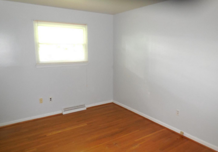 2nd bedroom - Copy.png