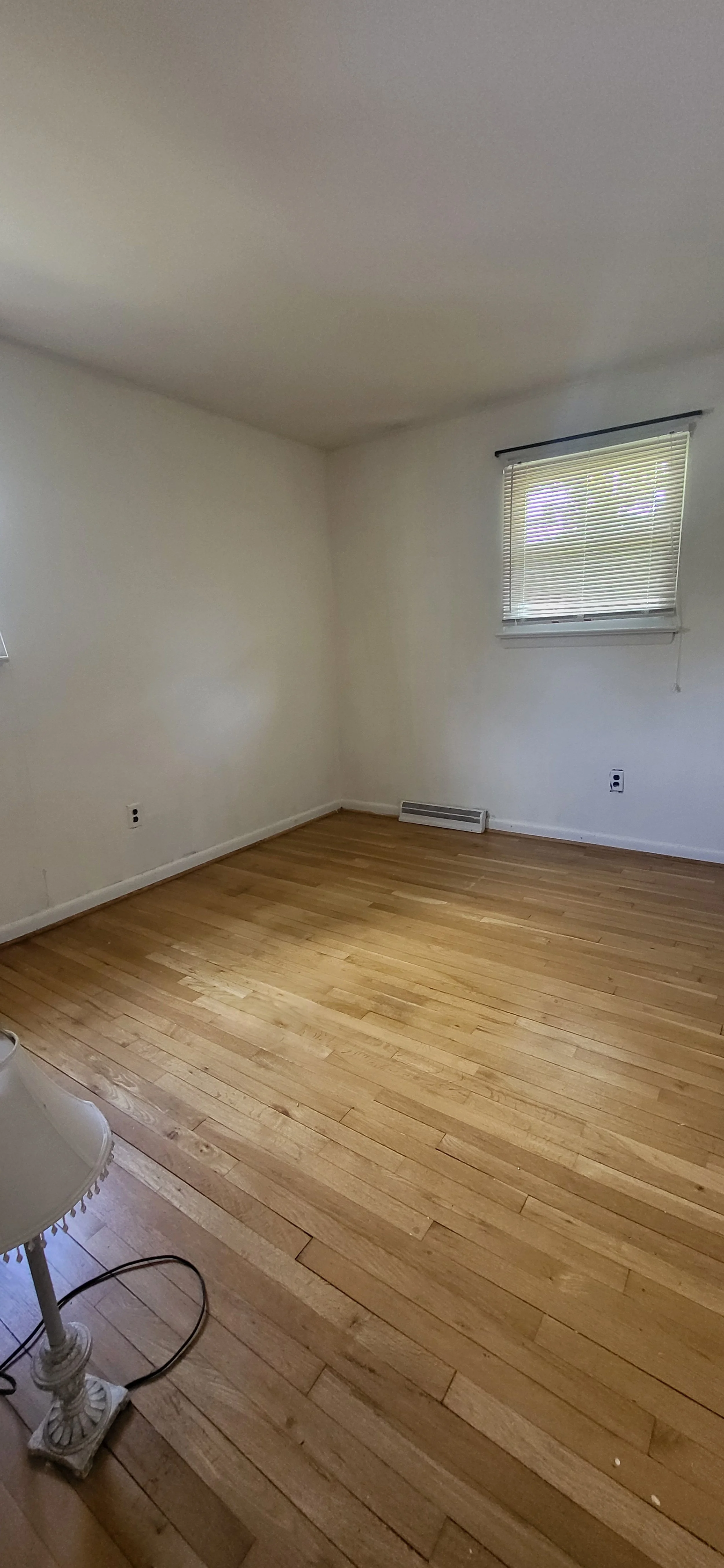3rd bedroom 1.jpg