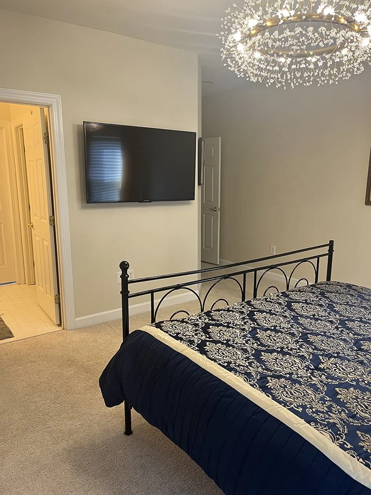 Gold Suite 5.jpg
