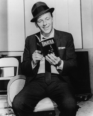 Frank-Sinatra-frank-sinatra-5581757-304-380.jpg