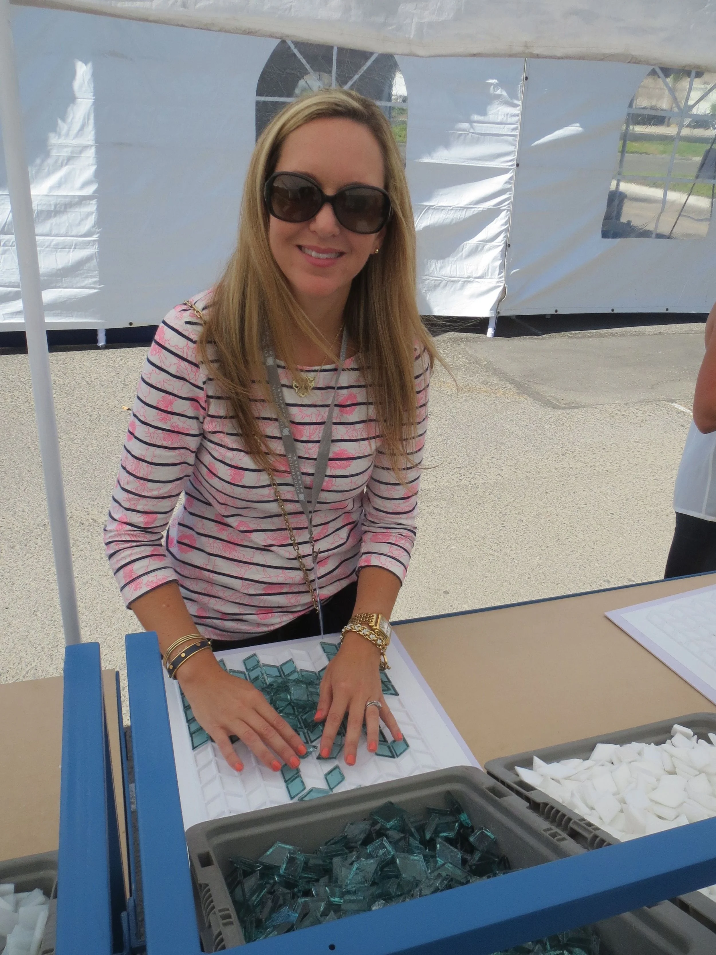 Mosaic sheeting contest.