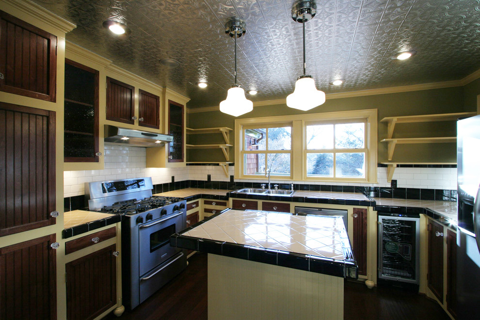 kitchen pic 6.jpg