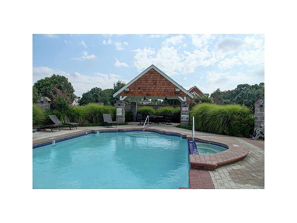 Pool.jpeg