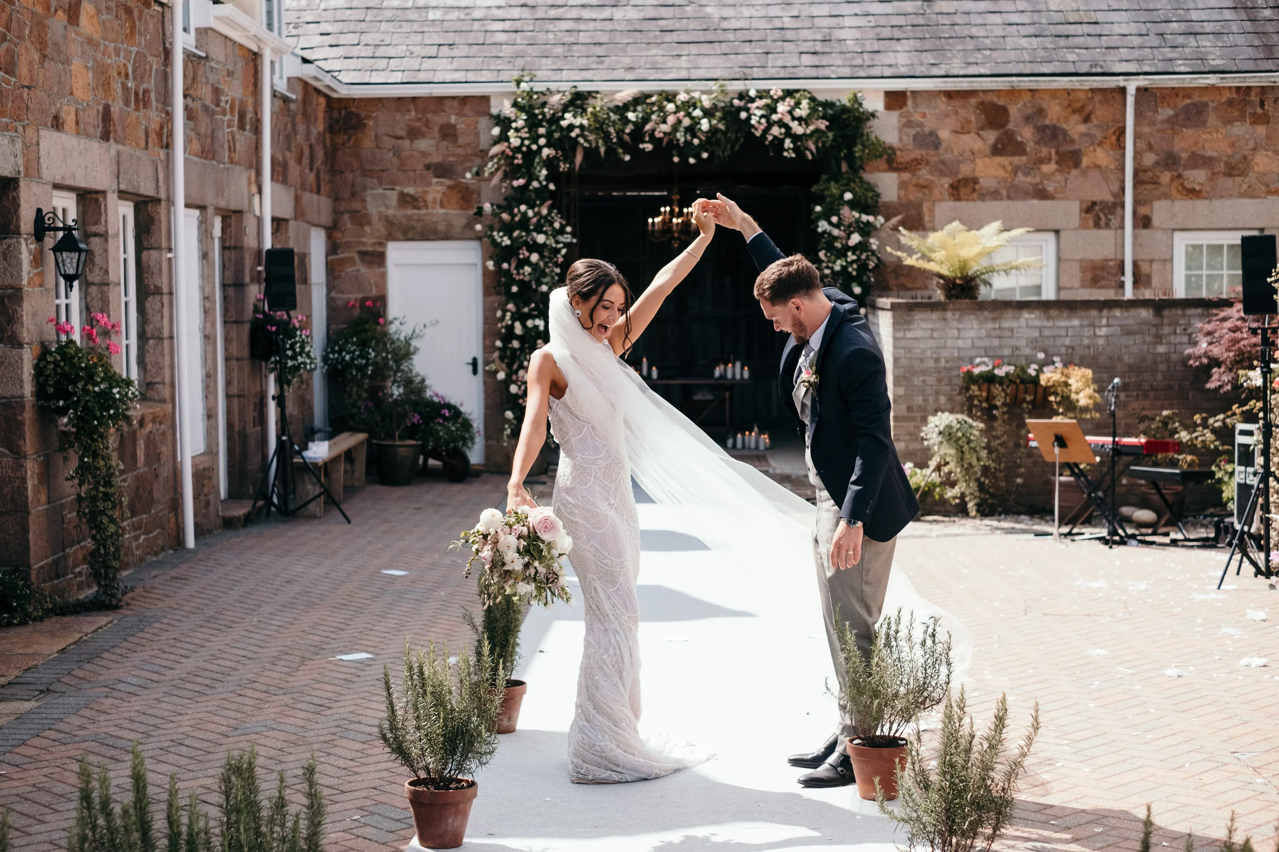 Wedding Folio 2019_0075.jpg