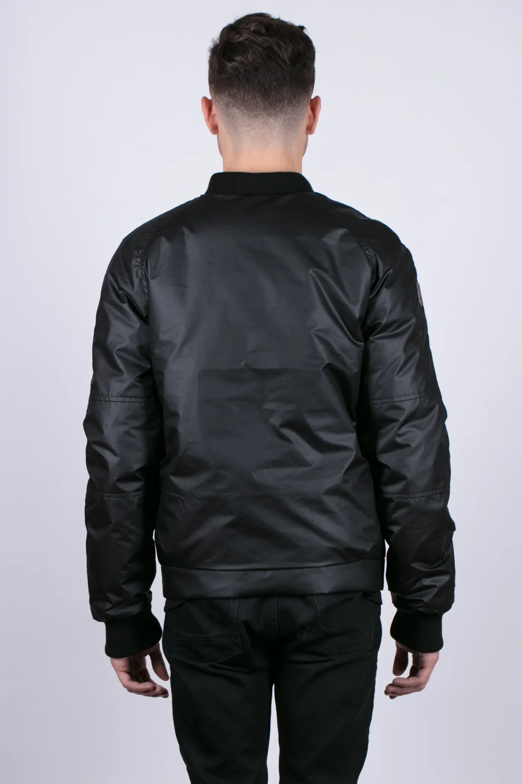 Churchill-Black-out-03.jpg