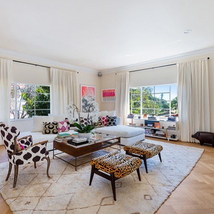 SOLD! | 📍2123 Outpost Dr | Hollywood Hills | SP: $1,425,000 | Represented Buyer
.
.
.
Very excited for my client and friend who just became a homeowner on a very chic mid-century home in the prestigious Outpost Estates section of the Hollywood Hills