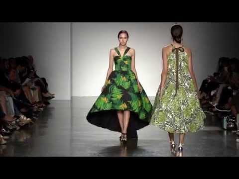 Live Aloha Fashion Show at HONOLULU Fashion Week 2015