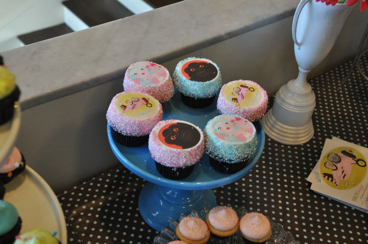 Trophy Cupcakes made Kelly's illustrations into cupcakes!