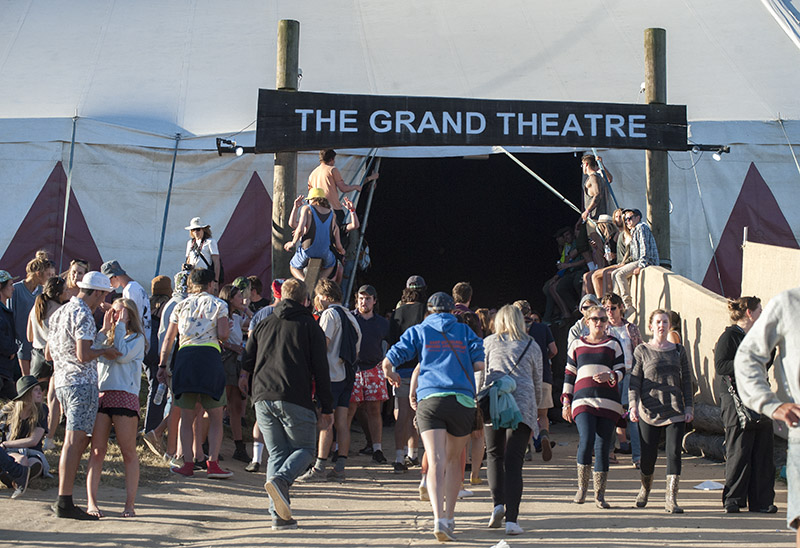 Rufus fans at Falls Festival 