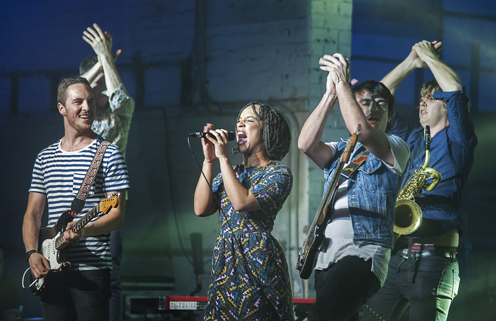 Saskwatch perform at the Australian Independent Music Awards in October, 2013
