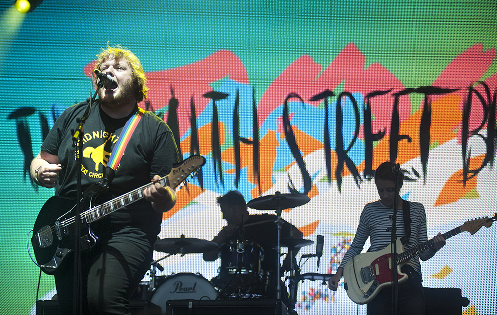 Wil Wagner and The Smith Street band usher in the New Year at the 25th annual Falls Music and Arts Festival in Lorne. Image: Kirsty Umback. 
