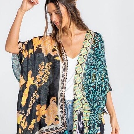 Perfect kimono for festival season &amp; a wonderful coverup for poolside fun ☀️