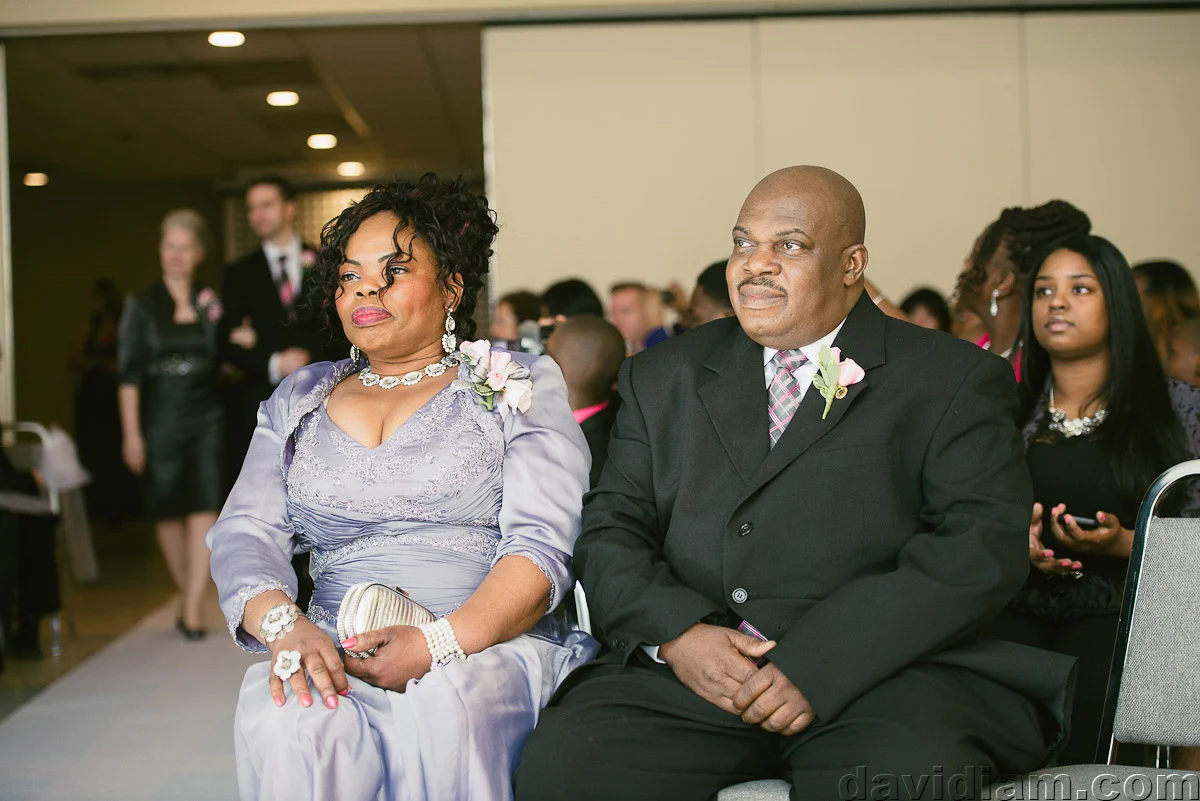 Burlington-Wedding-Photographer-Carmens-Hamilton-Photography-017.jpg