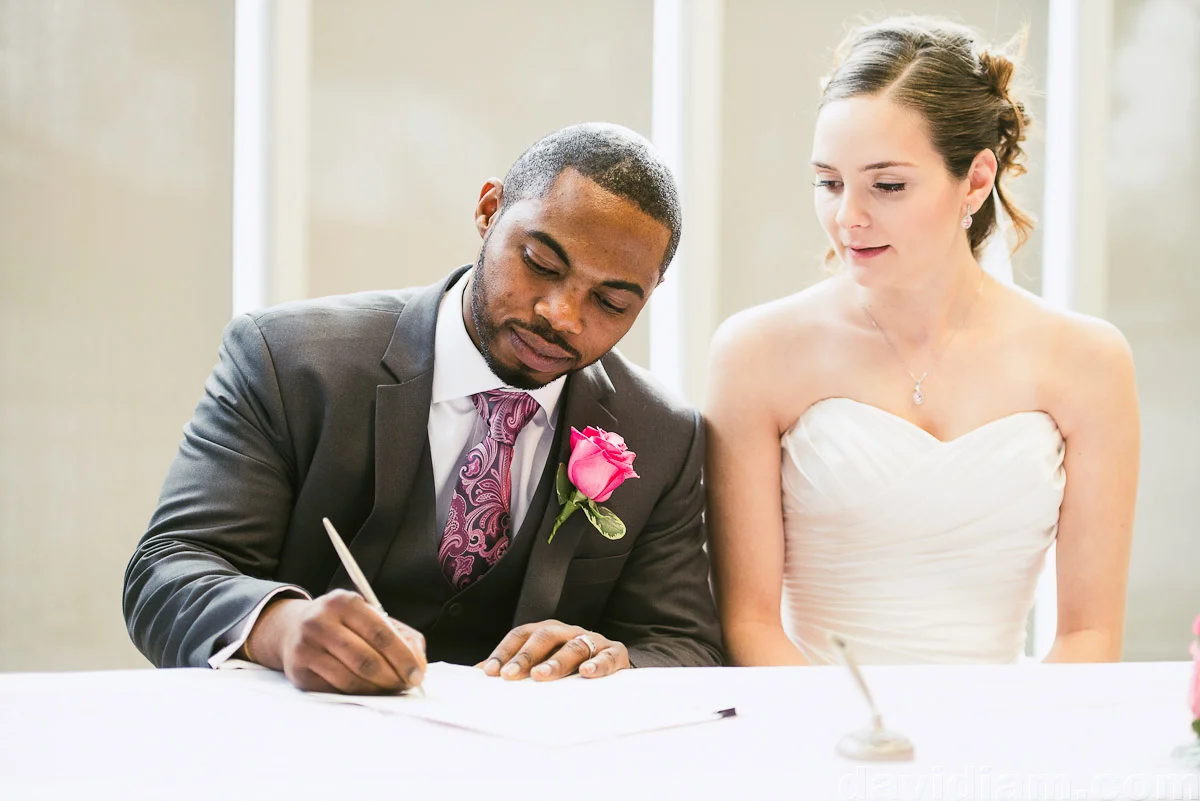 Burlington-Wedding-Photographer-Carmens-Hamilton-Photography-027.jpg