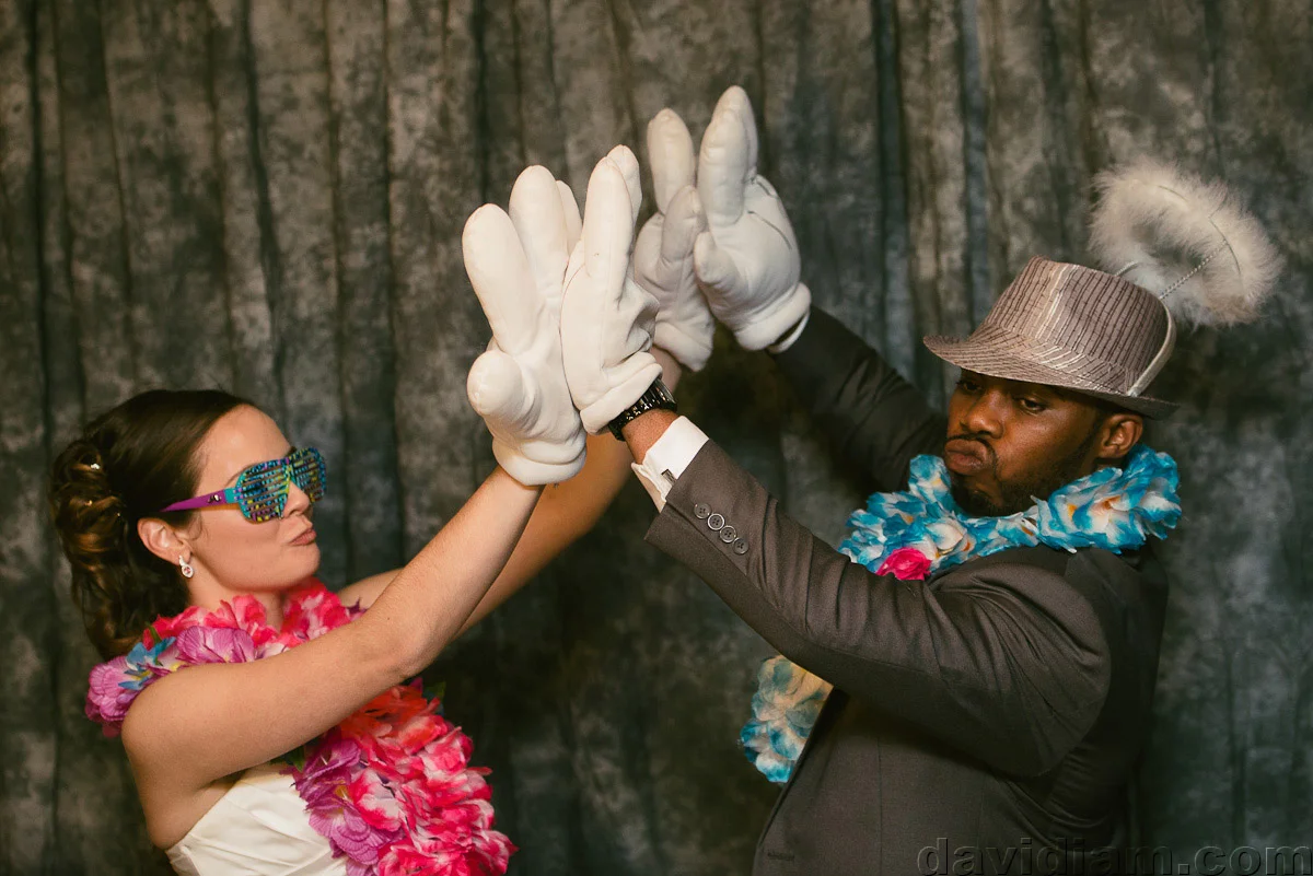 Burlington-Wedding-Photographer-Carmens-Hamilton-Photography-057.jpg