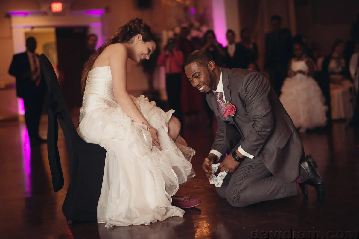 Burlington-Wedding-Photographer-Carmens-Hamilton-Photography-060.jpg