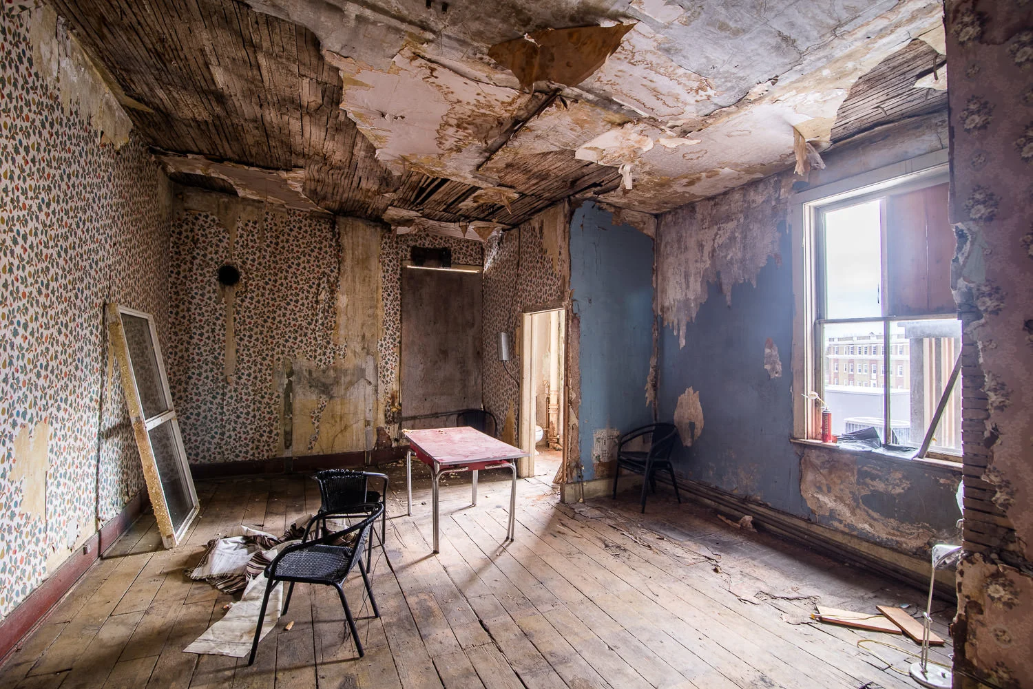 Edisons-Inn-Rennovations-Demolitio-Stratford-010.jpg