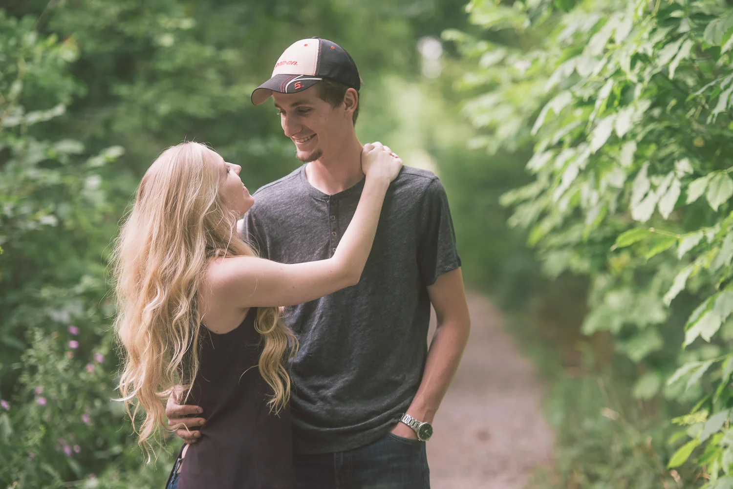 Sarah-Kurt-Engagement-Photos-007.jpg