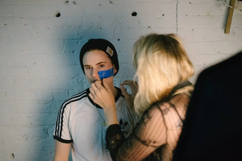 Witchoria helping with Skin Impressions