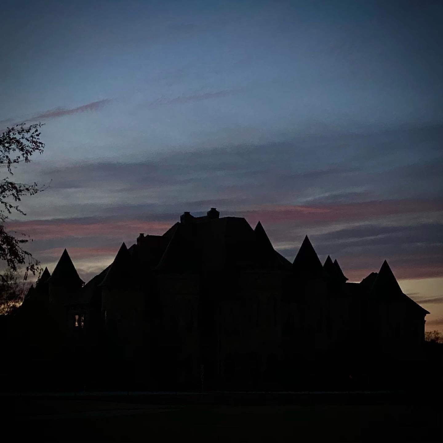 All Hallow&rsquo;s Eve. 
#spooky #castle #foreclosure #auction #vacant #mansion