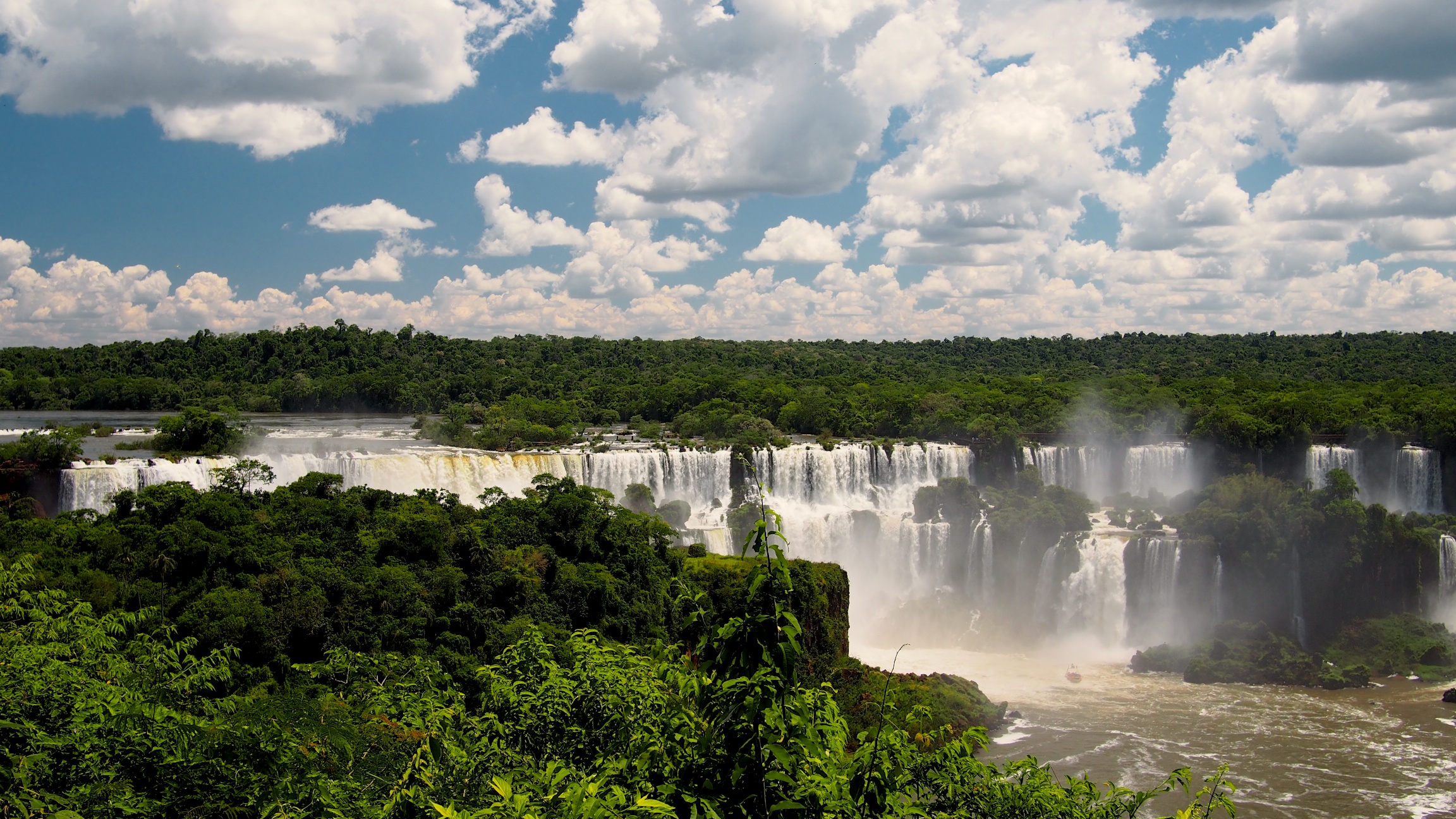Looking out towards the Argentinian side of the falls from Brazil