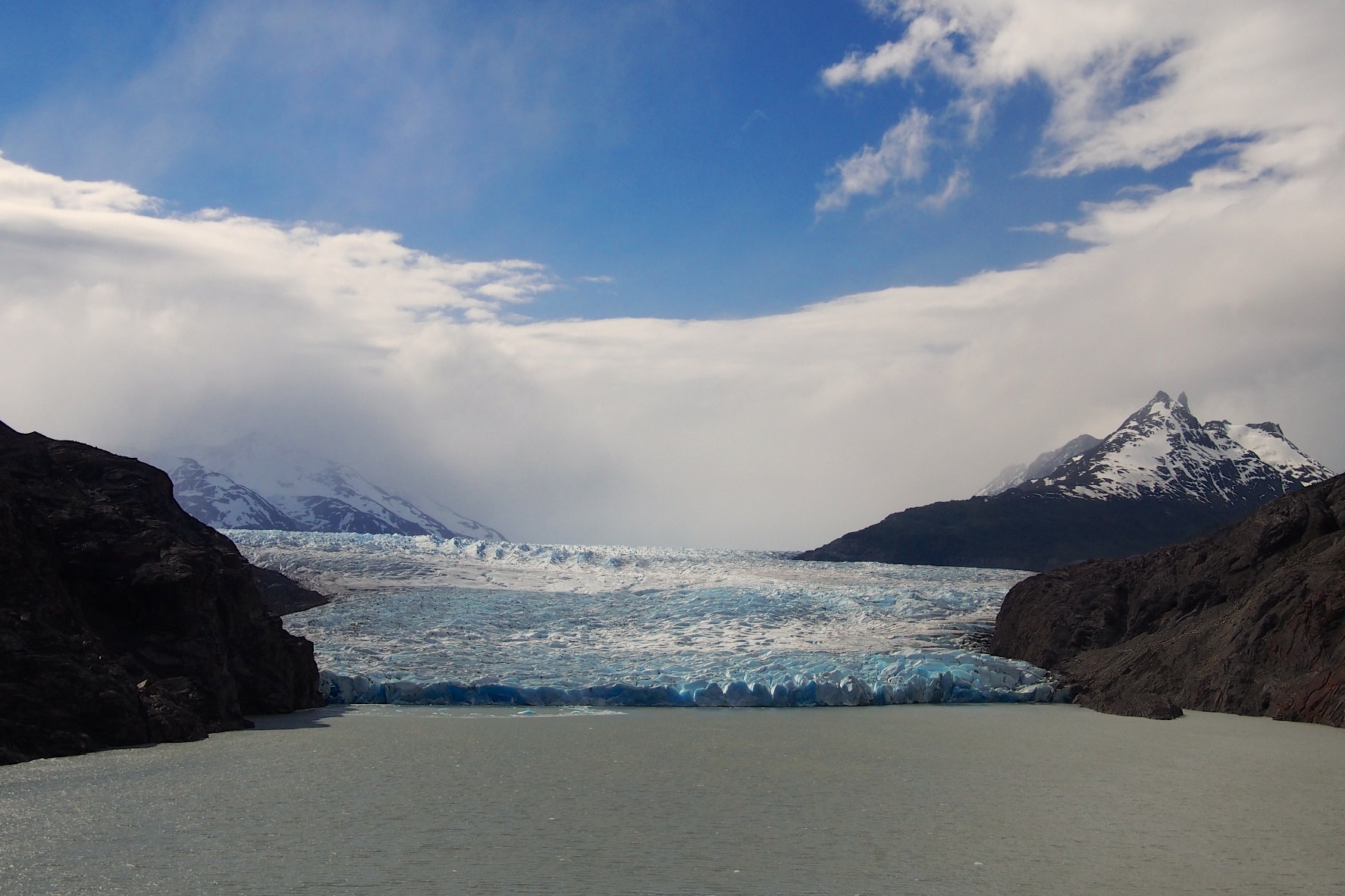 A close-up of Glacier Grey