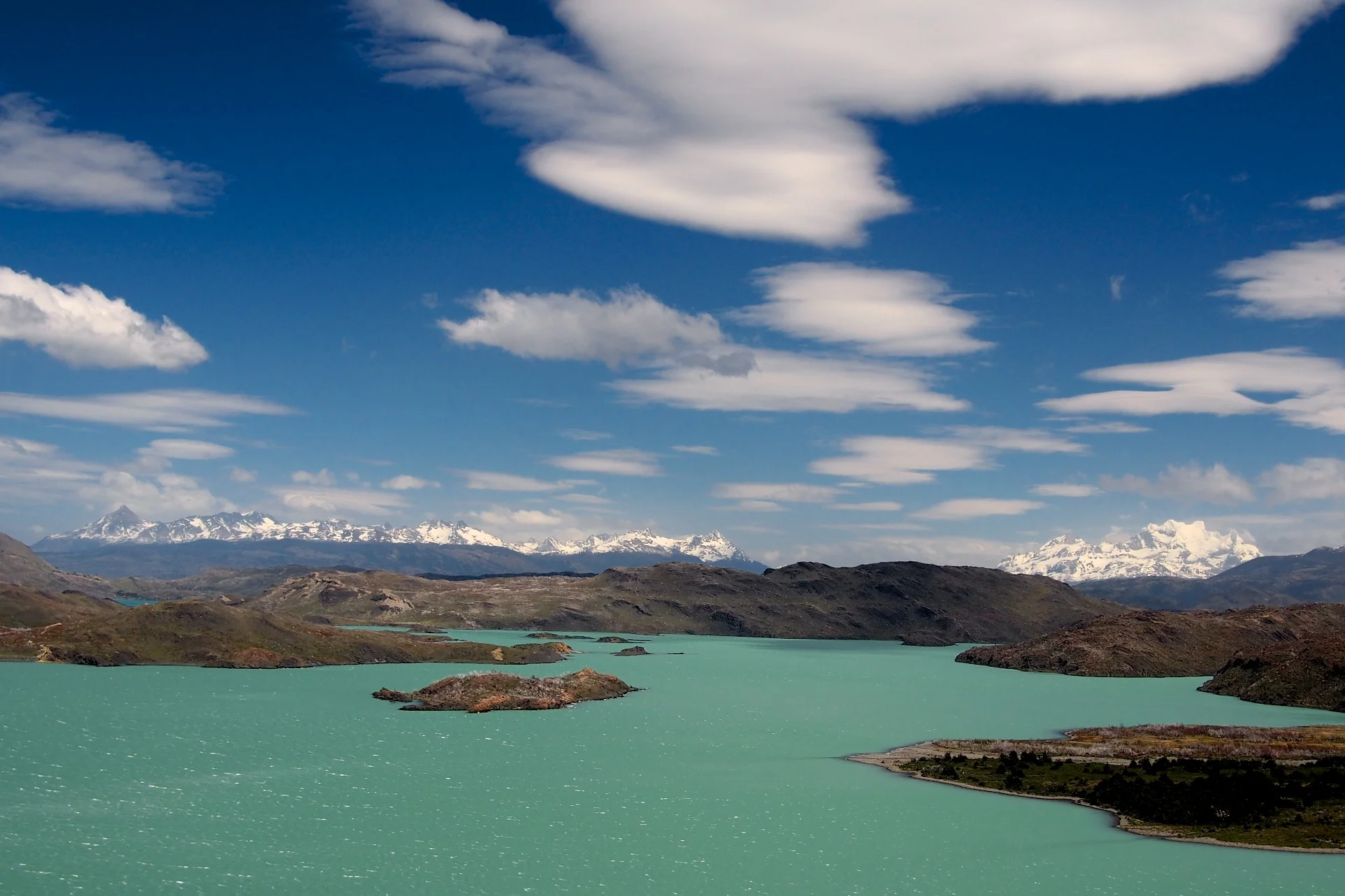 Lago Nordenskjöld on the way back from Valle Frances - Torres del Paine, Chile