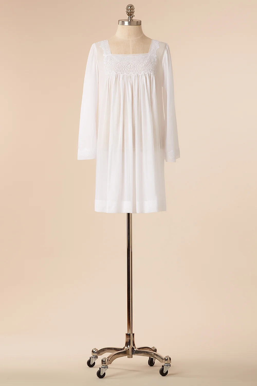 Sheer Cotton Lawn Short Gown