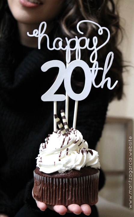 Cupcake+Birthday+Topper+-+Maritza+Garcia.jpg