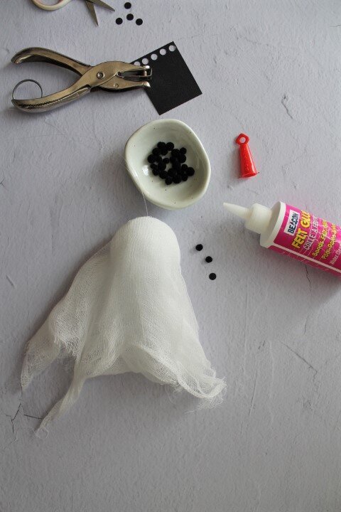  Mini Ghoulish Spooks DIY | maritzagarcia.website 