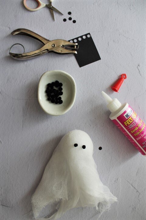  Mini Ghoulish Spooks DIY | maritzagarcia.website 