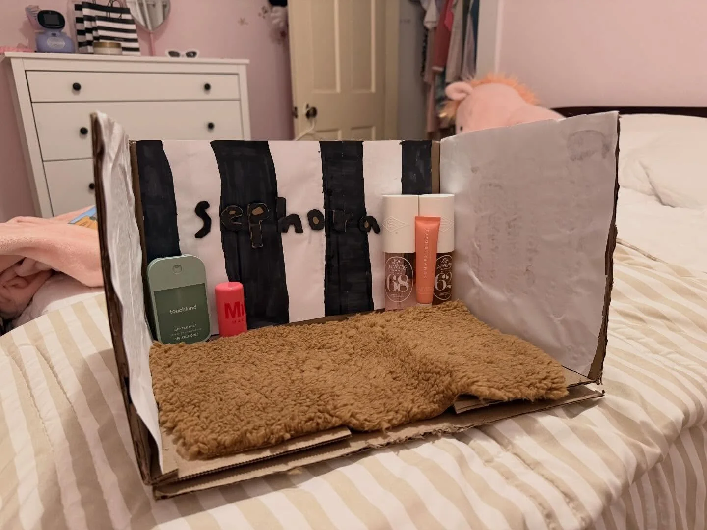 During the blizzard of &lsquo;26 Vivian made a diorama of her happy place&hellip; @sephora 😂