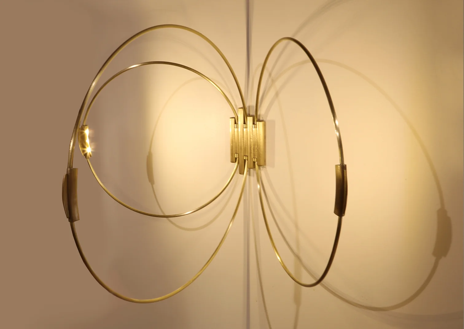 rings-lamp-elish-3.jpg