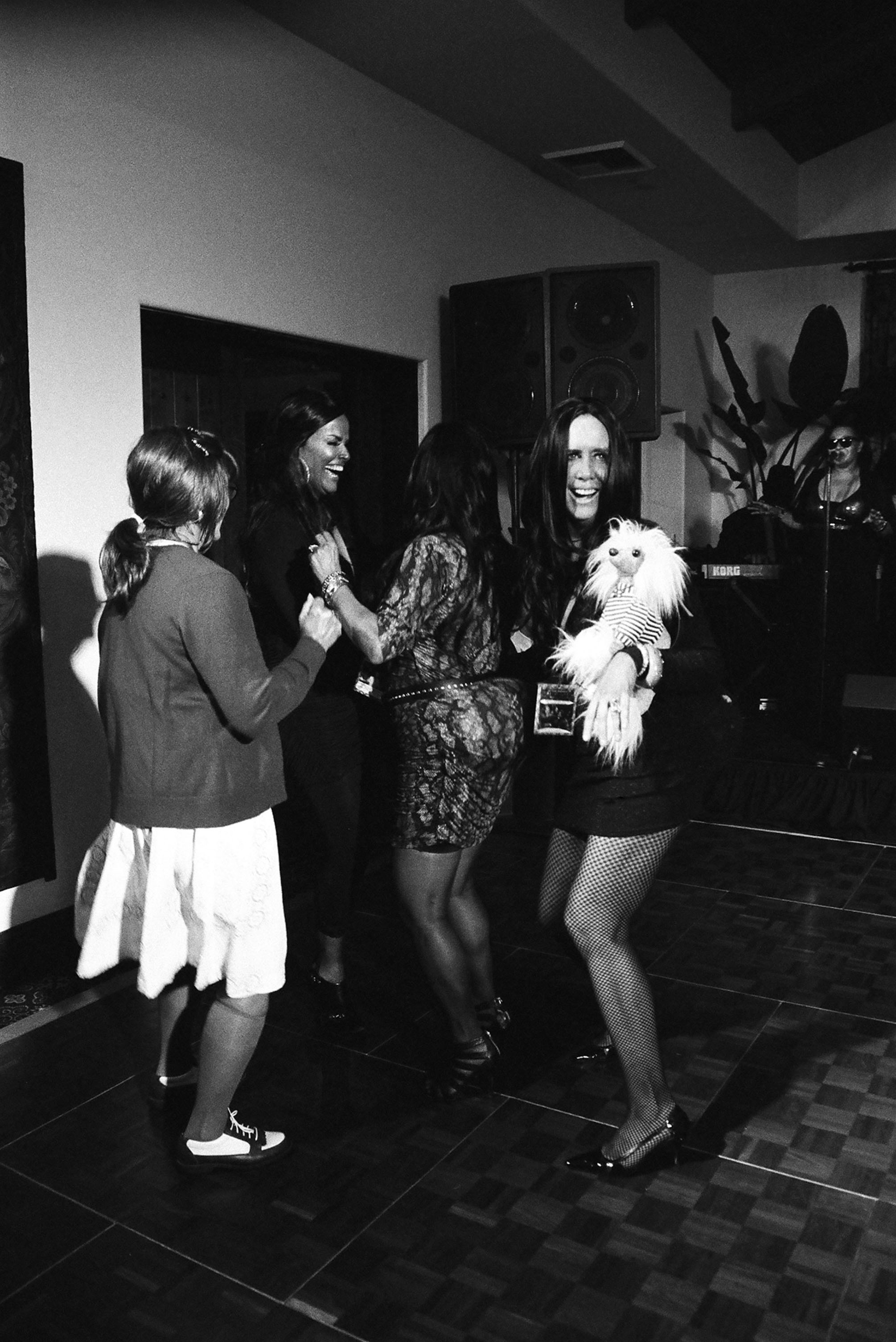 BW 20x30 snl girls.jpg