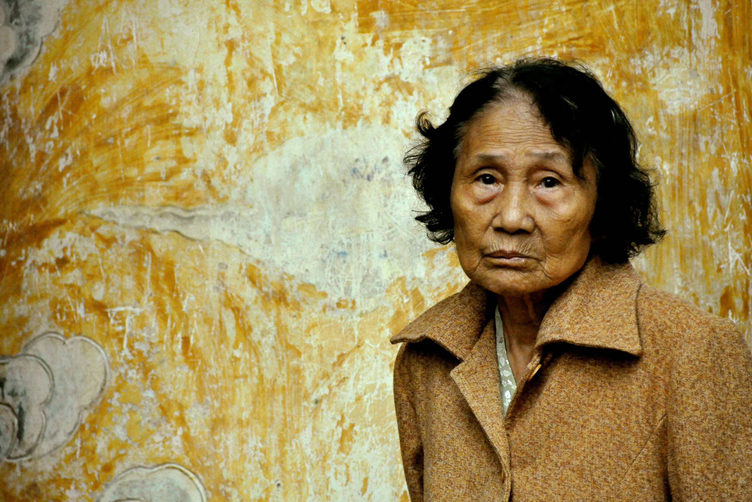 COLOR 16x24 PRINT vietnam woman copy.jpg