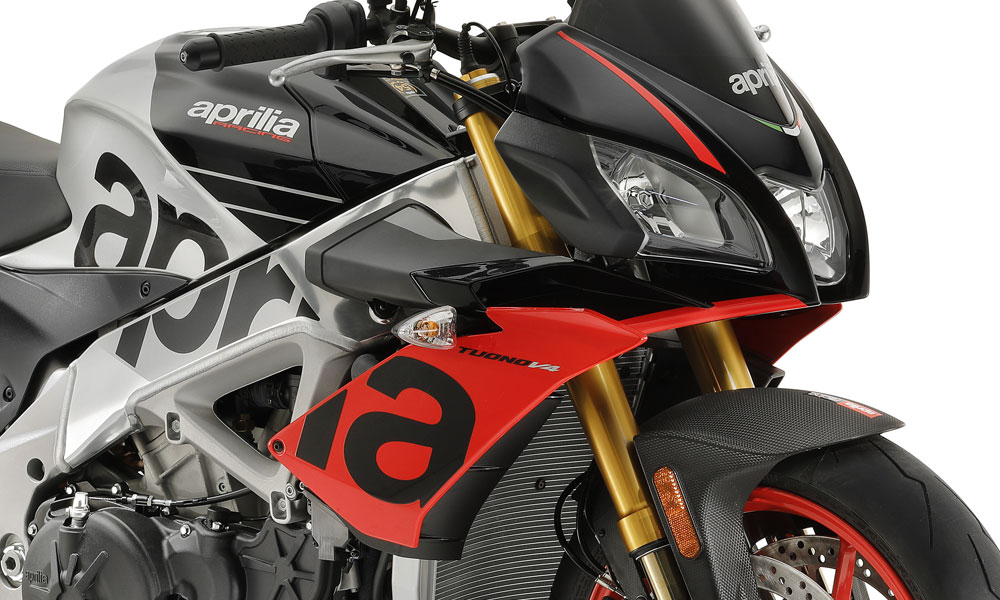 Aprilia_Tuono_V4_1100_Factory_img2.jpg