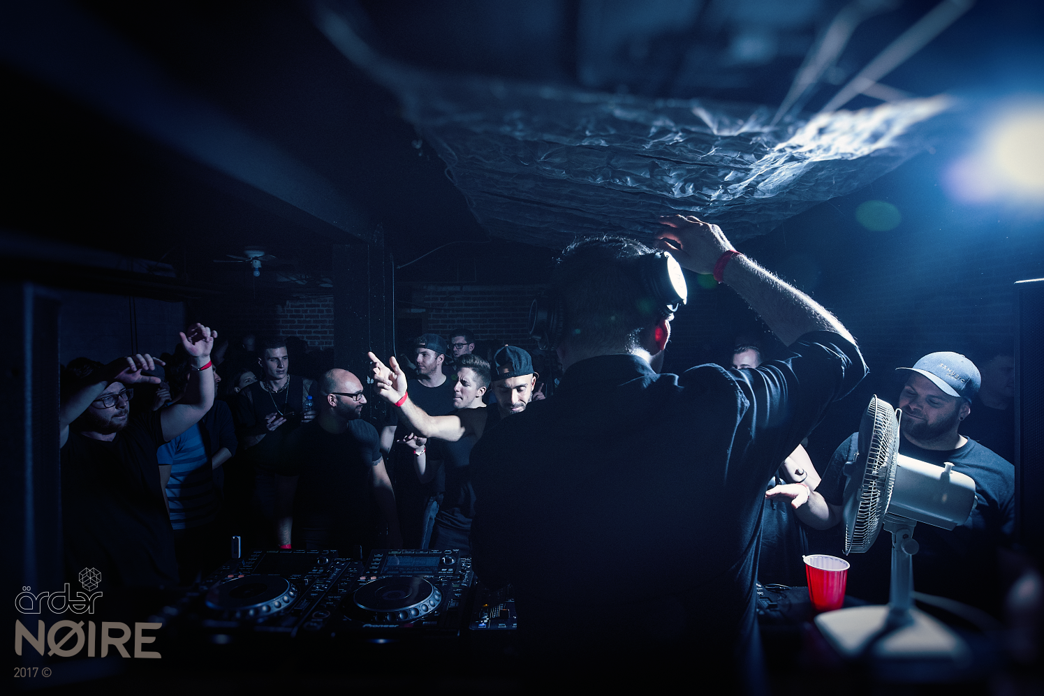 jazzW-photo-Noire-NT10.png