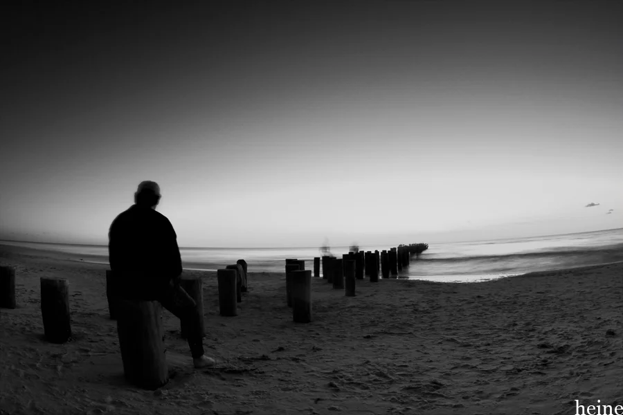 This scene looks pretty peaceful. Little do you know, this guy was yelling at his wife via bluetooth. 