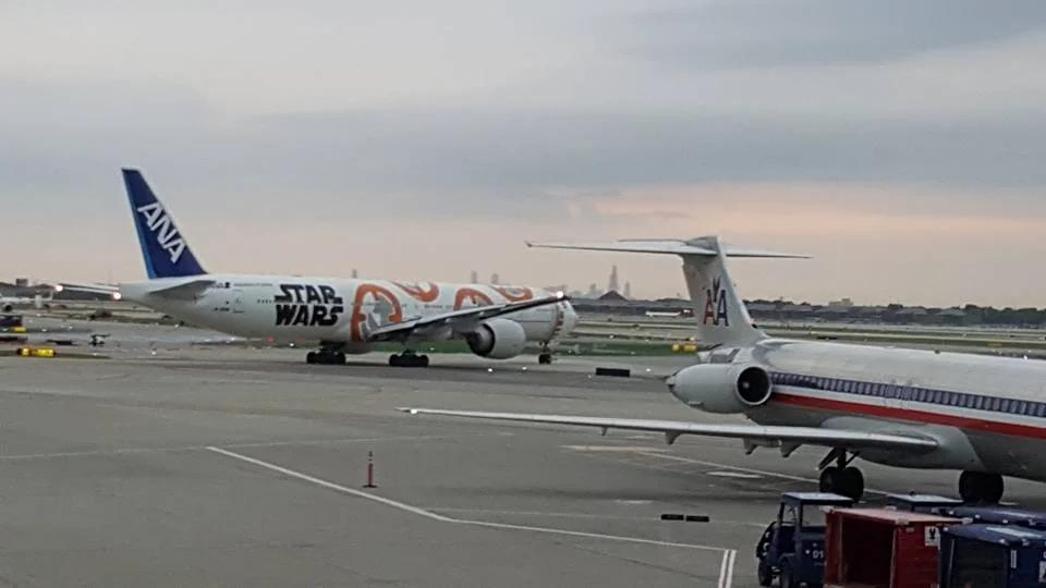 There was an excellent Star Wars plane on the tarmac at O'Hare when we were leaving. Very cool!