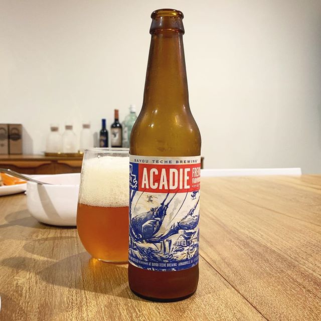 Aquatic pincher,
Looming over the farmhouse,
Wanting county ale. #bayoutechebrewing #acadie #lousianabeer #frenchfarmhouseale #craftbeer #totalwine #haiku