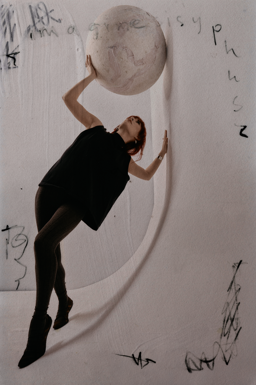  Contracture Provoque Art Direction by Gaia Orr 