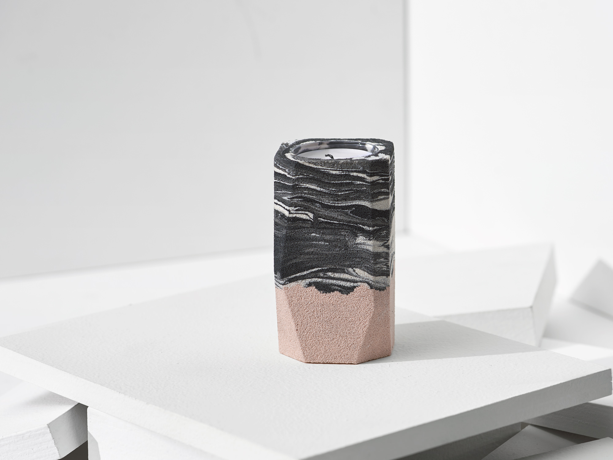 GRIT.BLCK.PINK.L1.jpg