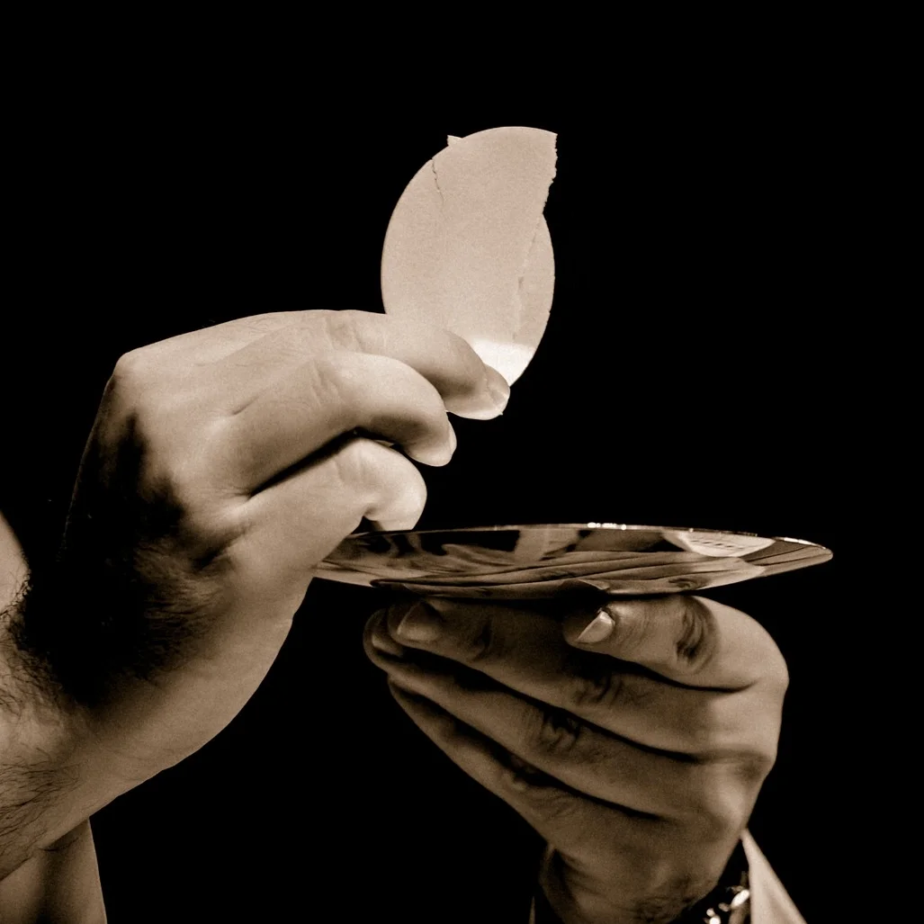 eucharist-1591663_1920.jpg