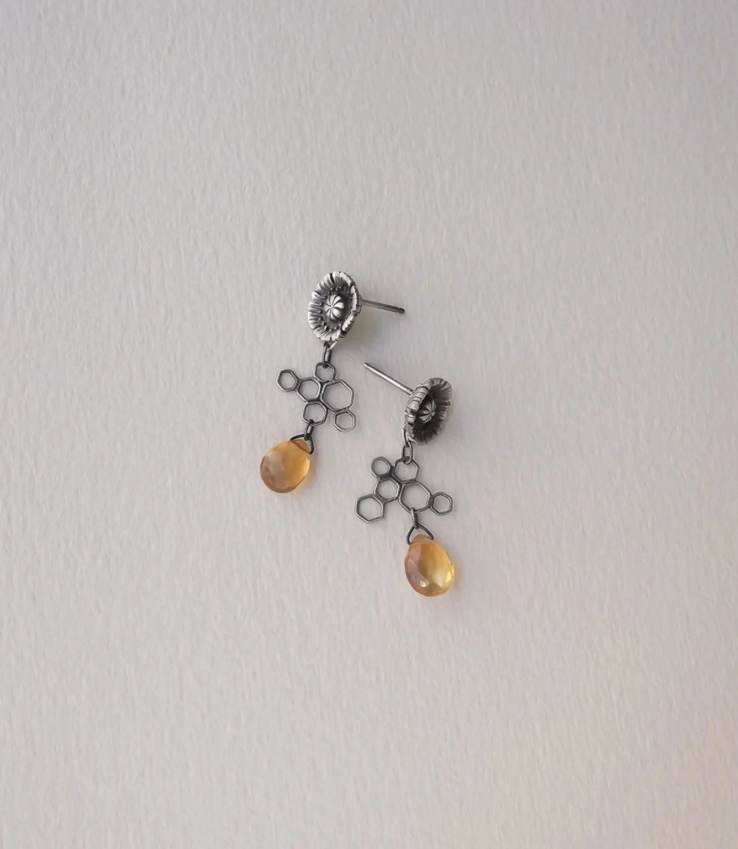 honeycomb earring1.jpg