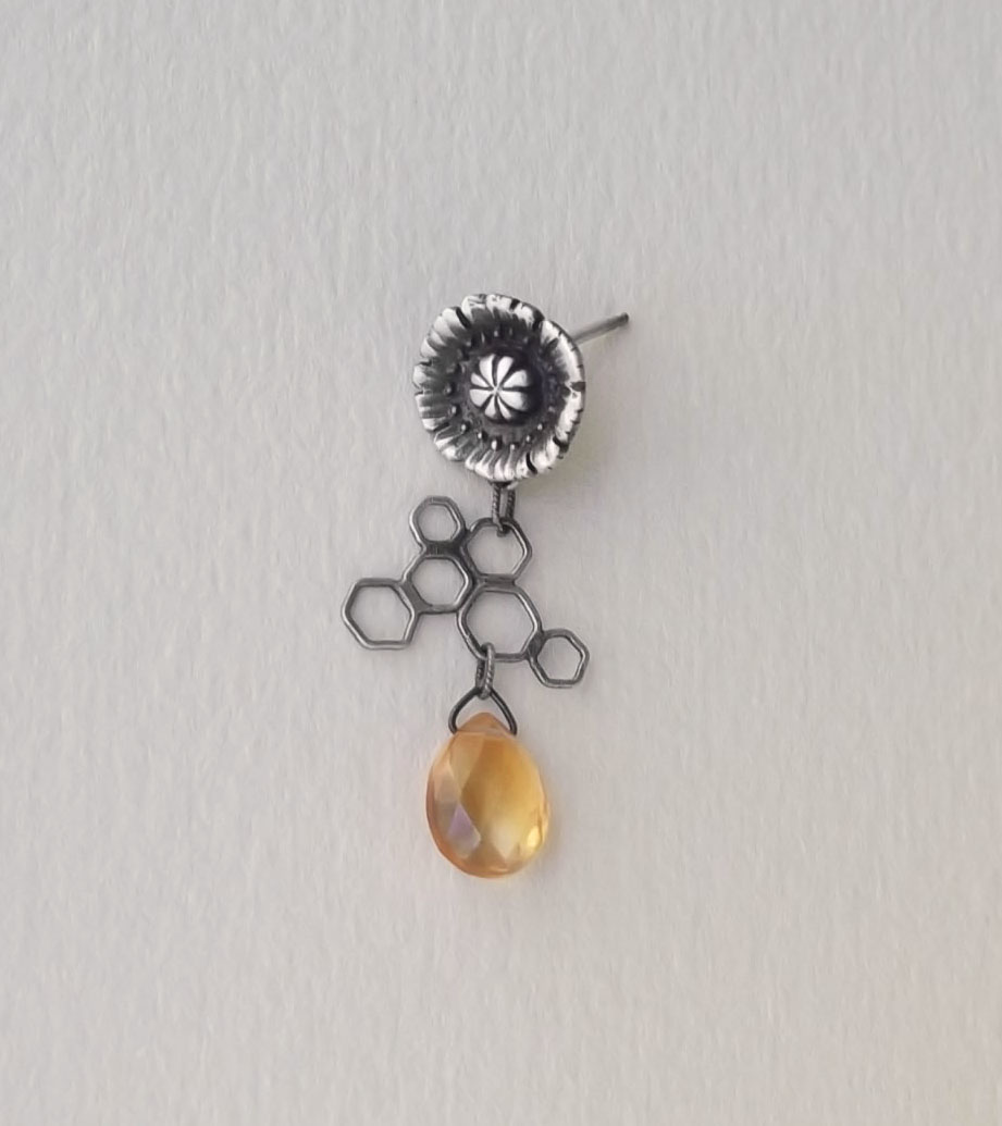 honeycomb earring3.jpg