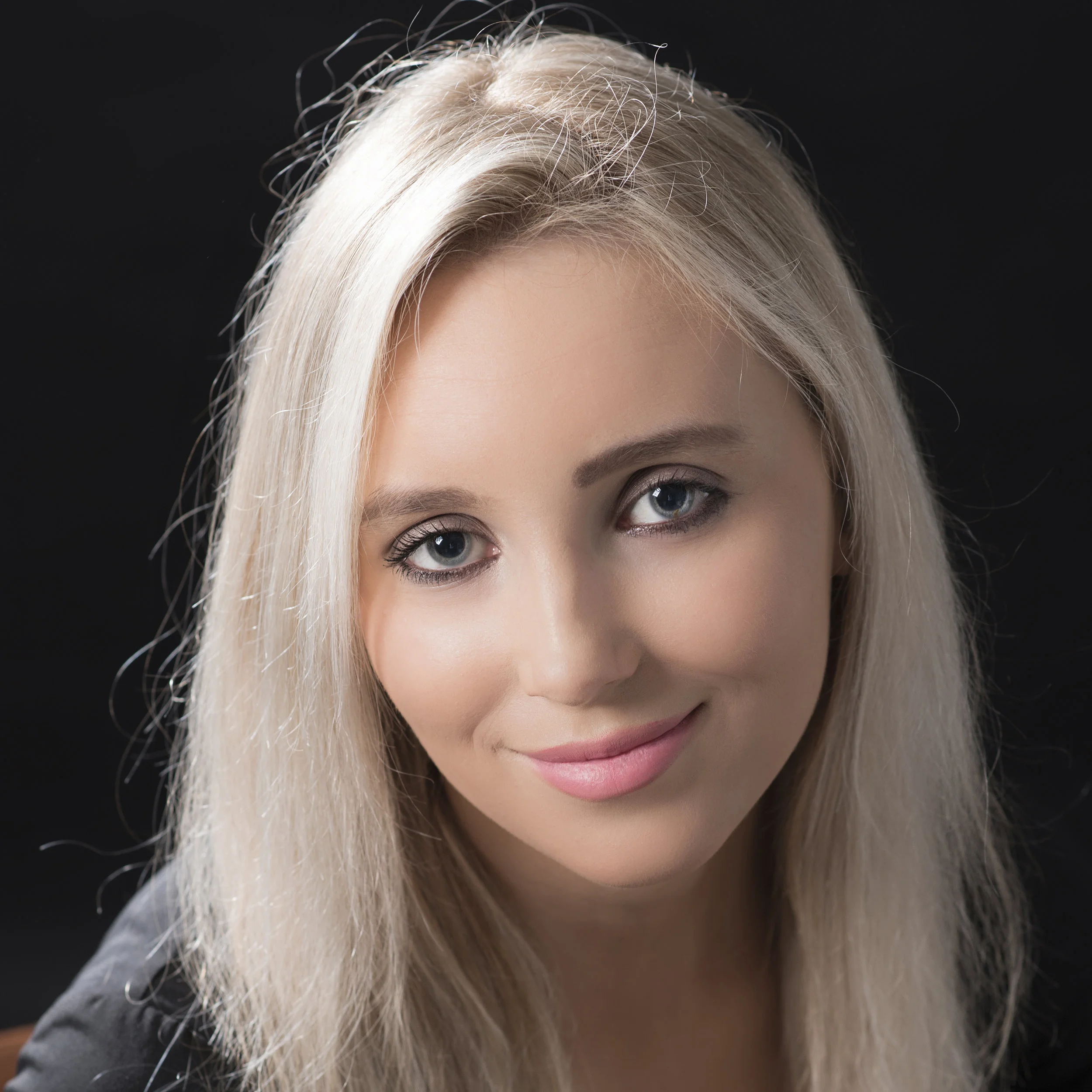 10% off professional head &amp; shoulder portrait shoots