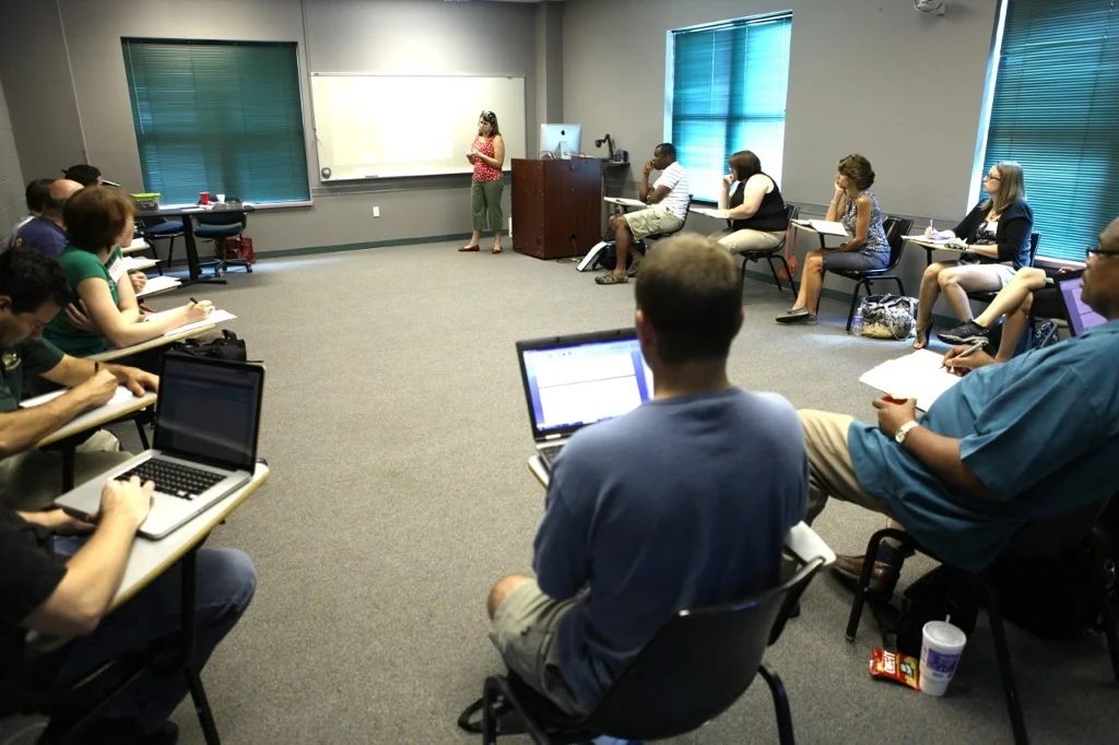 KY3's Ashley Reynolds shares from her experience in the field shooting and reporting for Springfield's local NBC affiliate. Fun fact: Powerpoint is not allowed at our workshop.