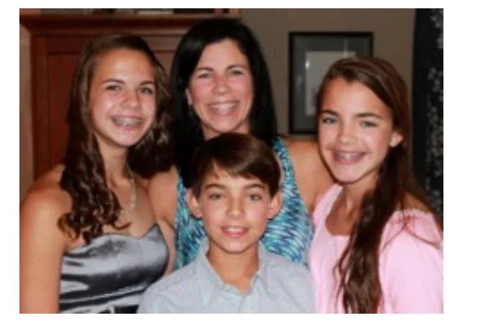 The Debergh's are Alimond's 2014 Runner Up Family Models. With second place in votes, we wanted to make sure our models were represented through the teenage years as well!