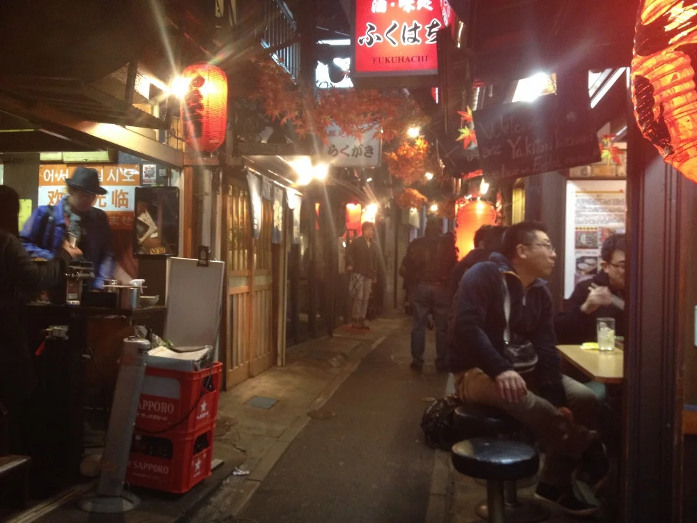 Shinjuku alleyway of good eats