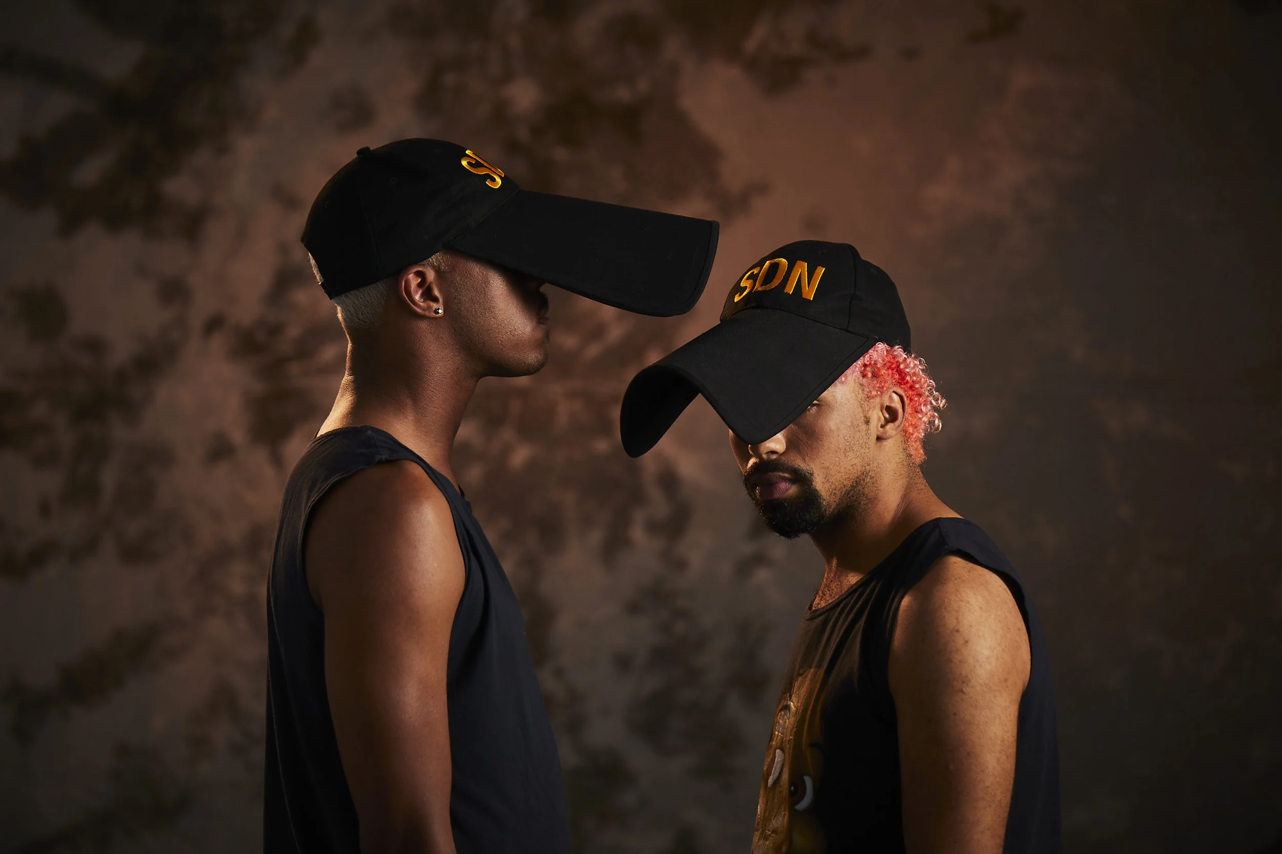 D126B728-5F8A-4E36-AD21-5881982068C9